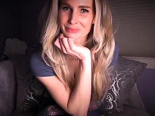 Worship Amanda - Dumb For Tits