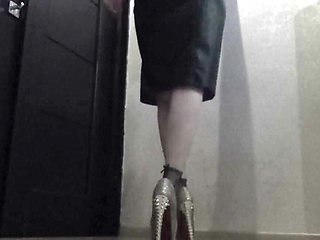 Sexy High Heels Walk and Culf Muscles Worship