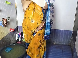 Hot-ranu ki first time shower