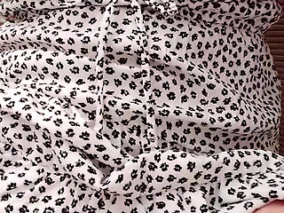 Arty_von Changing Room Solo Slut Fest: Italian Pussy Tease with Mirror Mayhem -