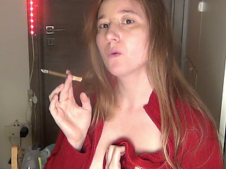 Nude Smoke with Flirt