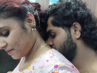 Hot kiss with boobs press