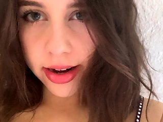 Princess Violette aka violette OnlyFans - I wanna play