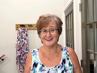 Granny SassyVal Cheats in Blowjob for Repairman