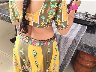 Hot Sexy CD Bottom Sonusissy in Saree Navel
