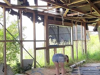 Taiwan Student in Abandoned House Nude and Exploring