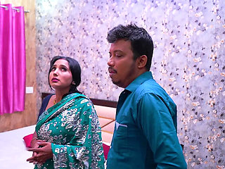 Cheating Indian Wife Fucks Her Boyfriend While Husband Away – Desi Bhabhi Homemade Sex