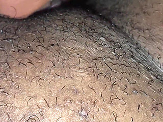 Fucking the pussy of the hot milf I met at the gym