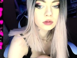 Amateur Webcam Teen Masturbates And Teases