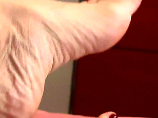 Feet Nude
