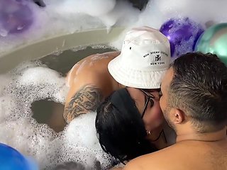 Delicious Orgy With My New Friends In The Jacuzzi Pregnant Women Love