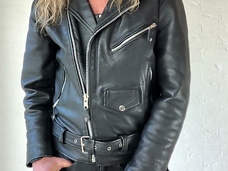 Longhairdude in Full Leather Wanks and Cuts