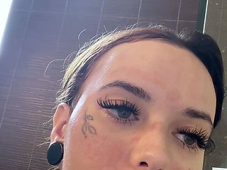 Jessica Hot Amateur Brunette On Creamy Masturbation