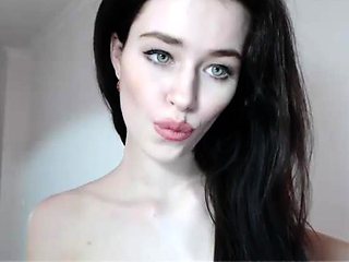 Brunette Solo Webcam Masturbation