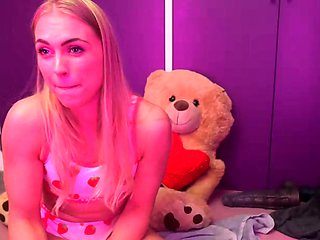 Amateur Blonde Teen Plays Solo with Toy Webcam Porn