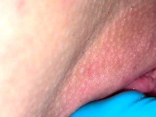 Amateur Close Up Squirting Masturbation