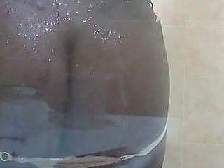 Getting All Clean and Nice, Ready to Give Head to Someone Who Knows How to Really Fuck.