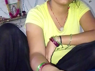 Water came out of the hand of brother-in-law's penis, desi sexy video, sexy video, sex video.
