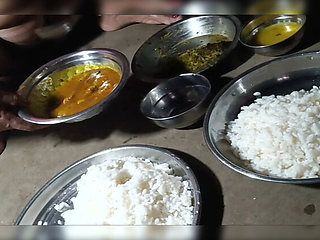 Naked Bengali Bhabhi Eats Rice With Husband - Hot Outdoor Sex & Doggy Style Fuck