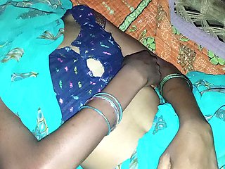 Indian Desi Bhabhi Facing Video.