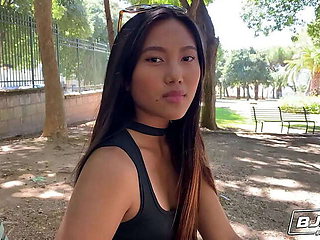 Thai Goddess May Gives Intense Blowjob