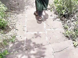 School Girl Fuck with Outdoor