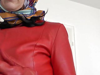 Big Sunglasses Show - Headscarf Makes You Cum