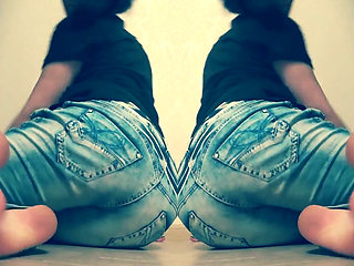 Bare feet in jeans JOI CEI