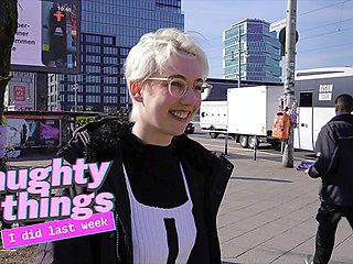 Annika Girls Eat Pussy Until They Cum