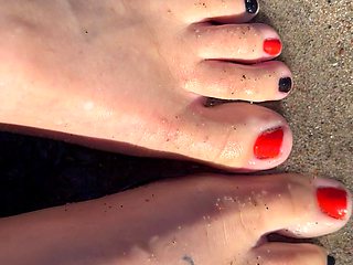 Miaxxx Naked Feets