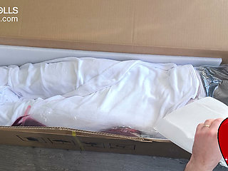 It is finaly here!  Unboxing Asian sexdoll Lina Mei from sexndolls