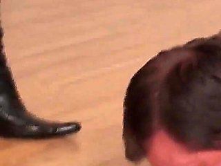 Curry flavour to his pee