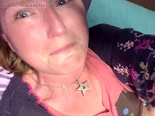Authentic mature MILF with natural tits pleasuring herself for the first time