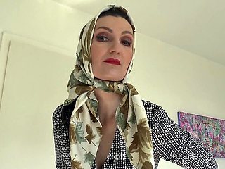 Beautiful Silk Headscarf Fashion Show Autumn Scarves Lady Victoria Valente Headscarf Mistress