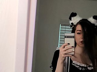 Hot amateur webcam teen masturbates for their fans