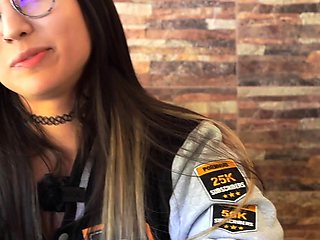 I HAD AN ORGASM IN A PUBLIC RESTAURANT WITH MY LUSH