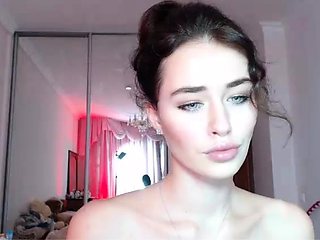 Brunette Solo Webcam Masturbation