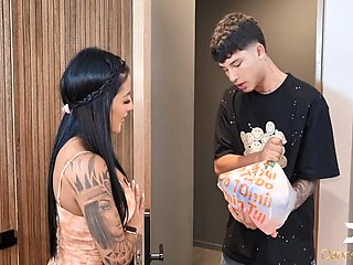 I fuck the delivery guy behind my mother's back - Danner Mendez and Mariana Martix