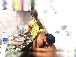 Hot Indian Girl Aalox Fucked Hard in Kitchen - Desi Sex Mumbai