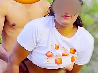 Desi village girl is having sex with neighbor in the jungle, full Hindi audio