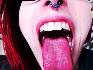Ruby Rapture - Looking In My Mouth And Down My Throat