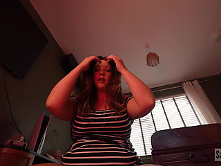 Giantess for Hire
