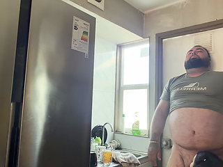 I wanted to be fucked by my stepfather while he was washing his cup