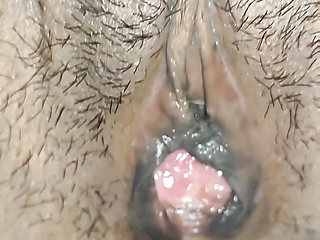 FUCKING A WET PUSSY