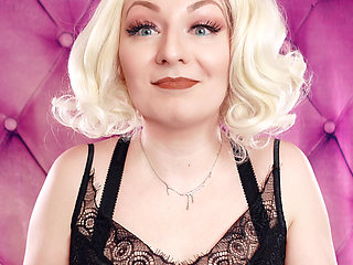 Wearing XS nitrile gloves - Gloves fetish video (Arya Grander)
