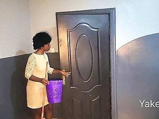 Ebony Babe Bends Over For BBC Before Her Manager Returns