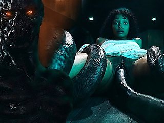 Alien's alien smut