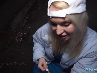 Blonde pizza delivery girl with huge natural boobs gets her wet pussy stuffed in public POV