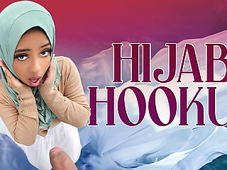 Hadiya Honey & Allen Swift in Learning To Be Naughty - HijabHookup