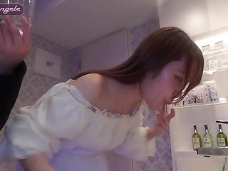 First Time Showing Her Face. the Former Dancer Living in Tokai Finally Shared a Side No One Had Seen Before. - 1